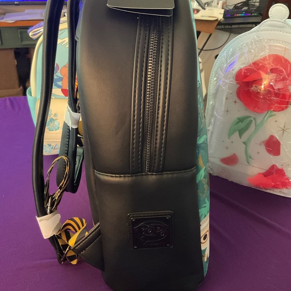 Jurassic Park Loungefly Backpack & Wallet Set - Picture 3 of 14